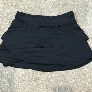 Black athleta skirt